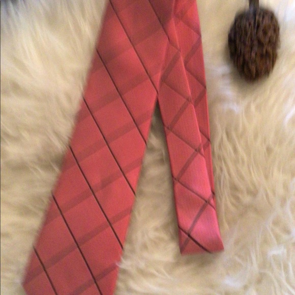 Hp! Clearance ♥️❤️♥️Men’s festive silk tie - Picture 5 of 5